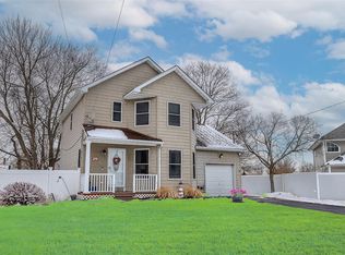 195 Forest Rd W, Mastic Beach, NY 11951