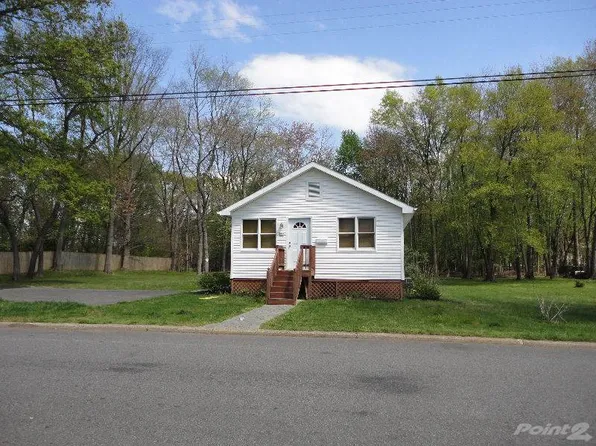 108 Greenwood Ave, Pequannock, NJ 07440