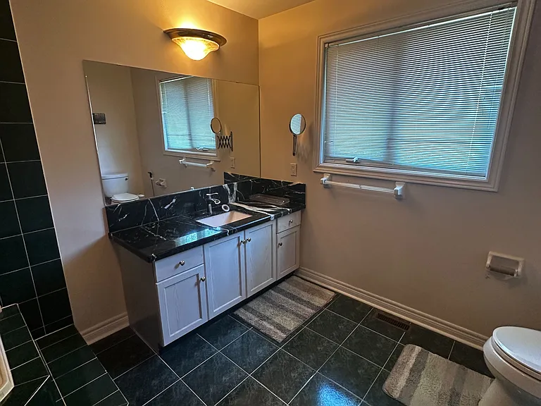3091 Eden Oak Cres #UPPER — Photo 23