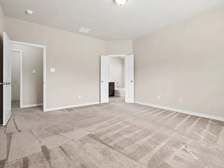 1412 Villa Paloma Blvd — Photo 17