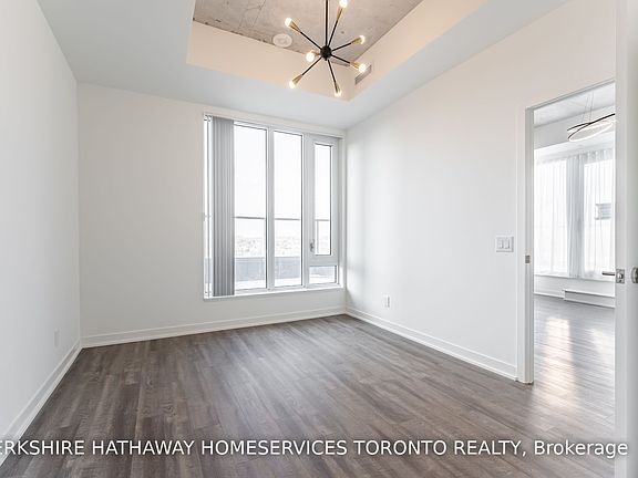 4th image of 1808 Saint Clair Ave #803
