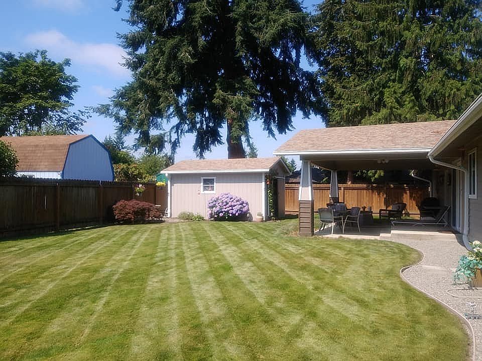 2nd image of 2812 R Pl SE