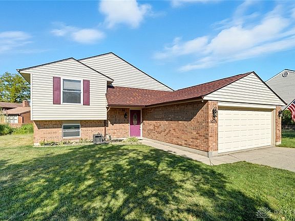 2nd image of 1025 Lord Fitzwalter Dr