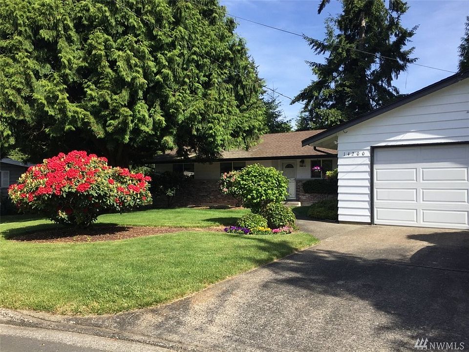 1st image of 14200 SE 22nd St