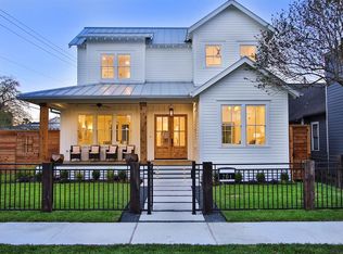 701 E 8th 1/2 St, Houston, TX 77007