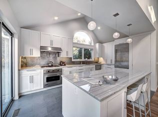 64 Beckys Path, Bridgehampton, NY 11963