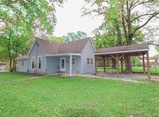 605 Locust St, Lathrop, MO 64465