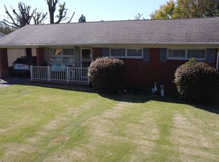 216 Laurel St, Morristown, TN 37813
