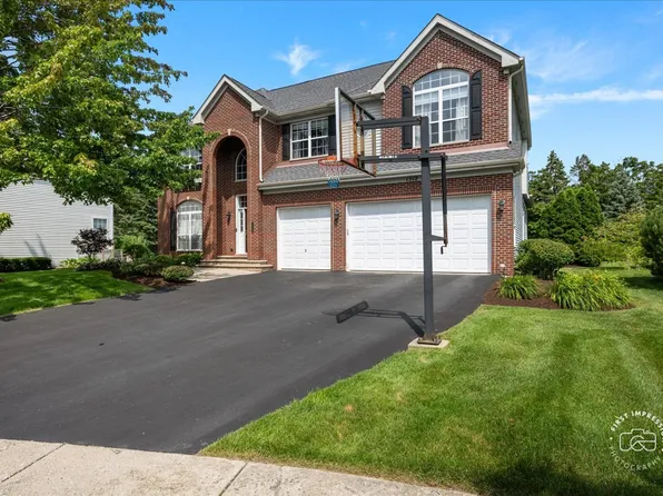 1512 Hammer Creek Ct, Naperville, IL 60563