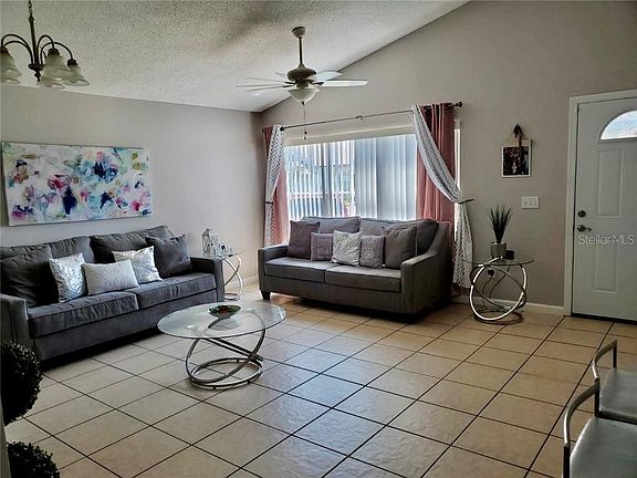 5th image of 751 Belvoir Dr