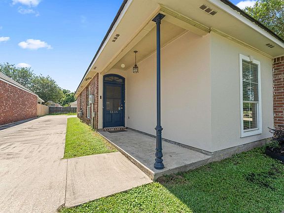 2nd image of 5535 Ducros Dr