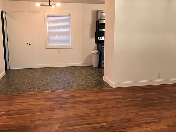 3rd image of 9516 Bedford Ave
