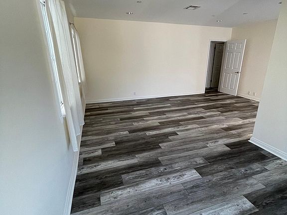 3rd image of 3935 Inglewood Blvd