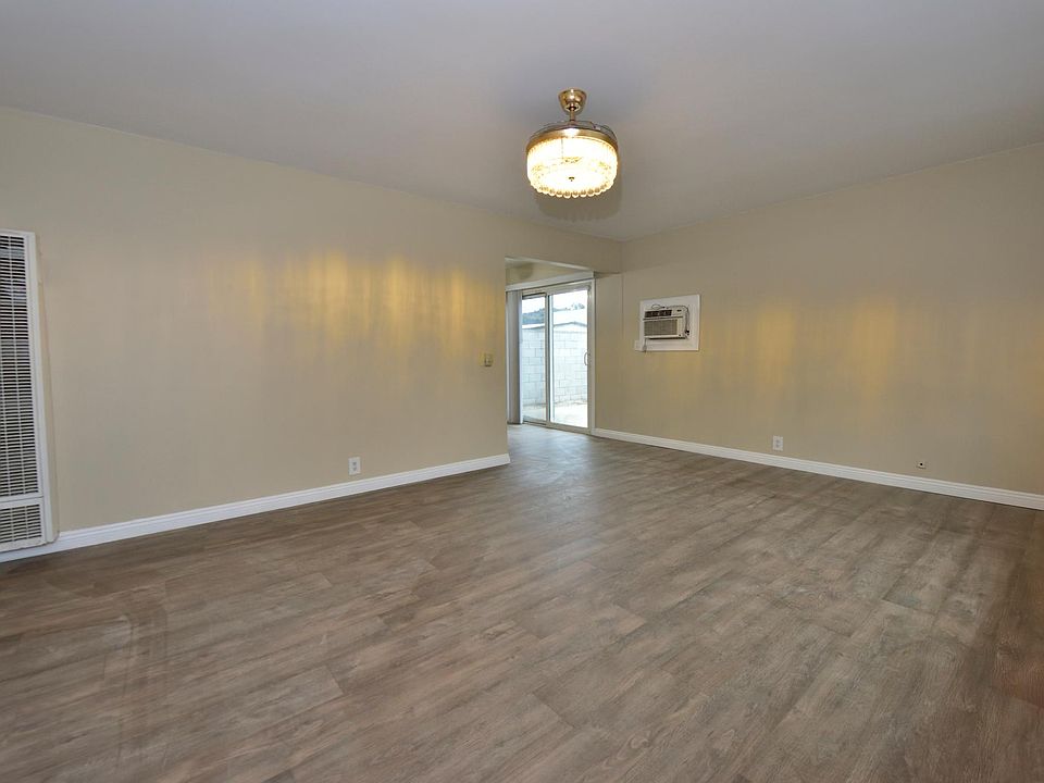 1st image of 540 E Lemon Ave