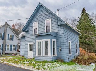 8 Crest St, Graniteville, VT 05654