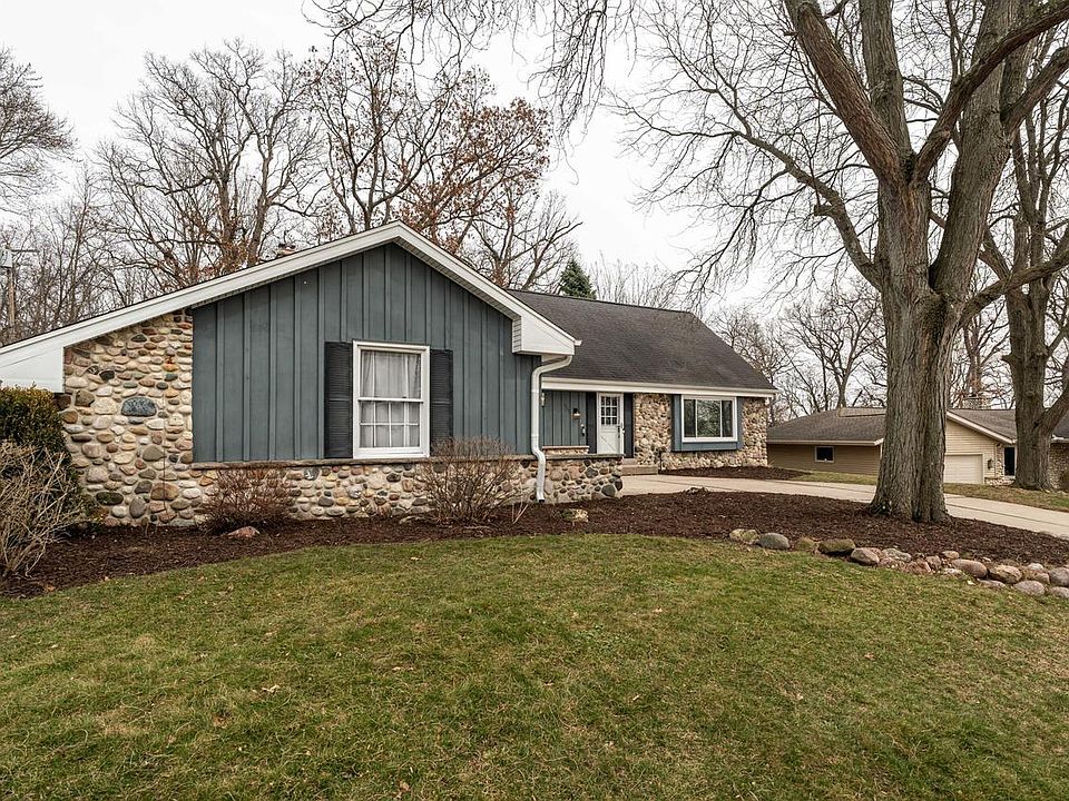 1st image of 1205 Ayrshire LANE