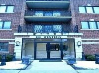 450 Western Ave #201, Des Plaines, IL 60016