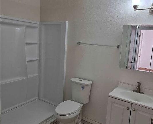 3rd image of 3415 Lafayette Dr NE APT D