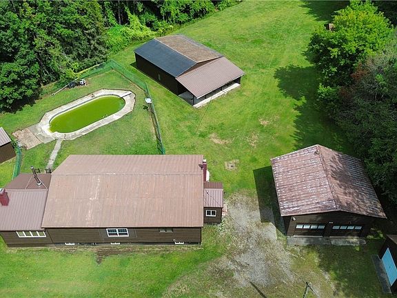 3rd image of 654 Military Rd