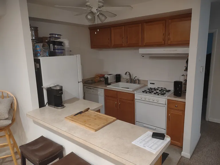 525 N Jackson St #3 — Photo 3