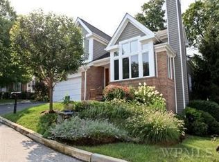 7 Stone Falls Ct, Port Chester, NY 10573