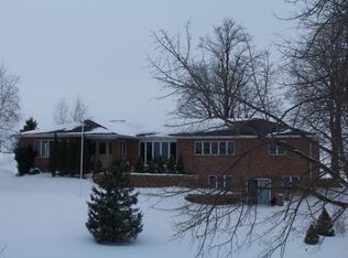 5840 Rock Branch Rd, Mineral Point, WI 53565