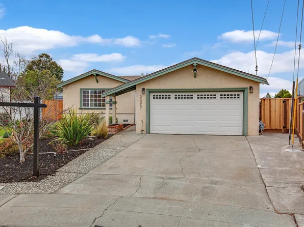33067 Basswood Ct, Union City, CA 94587