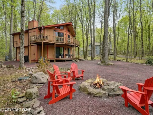 1266 Long Rifle Rd, Pocono Pines, PA 18350