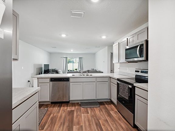 4th image of 49B Bannbury Ln