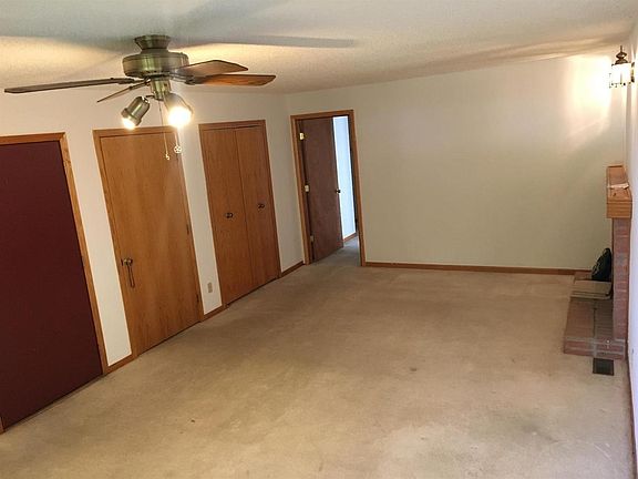 5th image of 2381 Dayton Dr