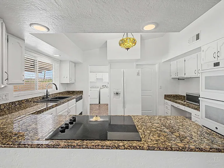 17221 E Lantern Ln — Photo 50