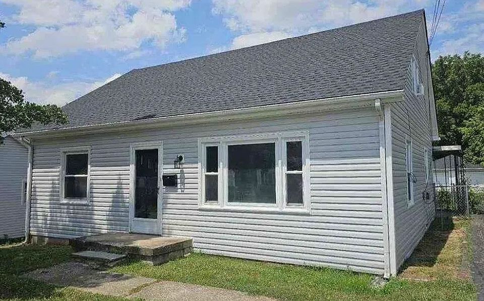 1st image of 115 Saint Clair St
