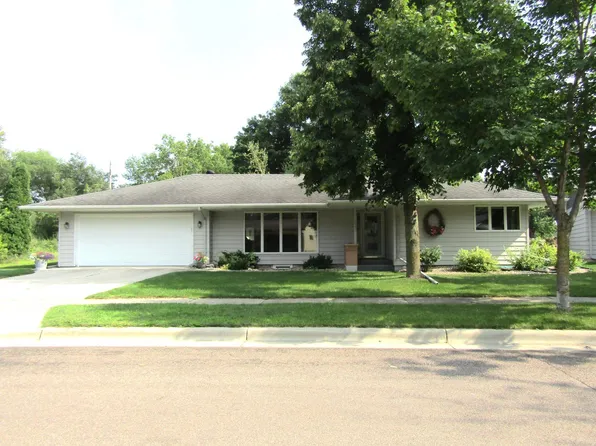 1043 Bergeson Dr, Granite Falls, MN 56241