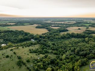 23702 S Davis Rd, Osage City, KS 66523