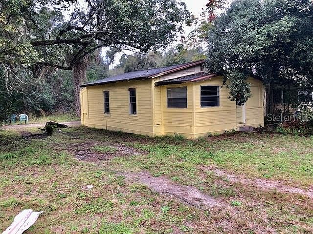 1st image of 824 S Adelle Ave
