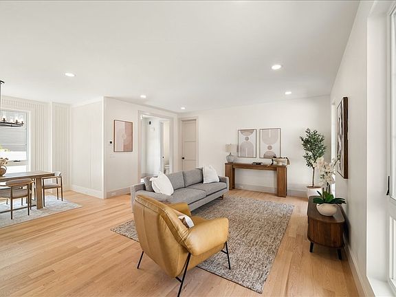 5th image of 18 Grant St