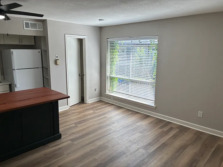 5000 Bowser Ave — Photo 3