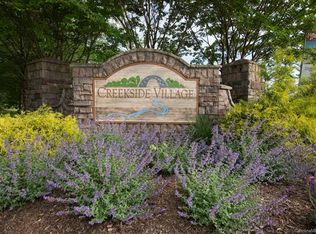 82 Loftin St #25, Weaverville, NC 28787