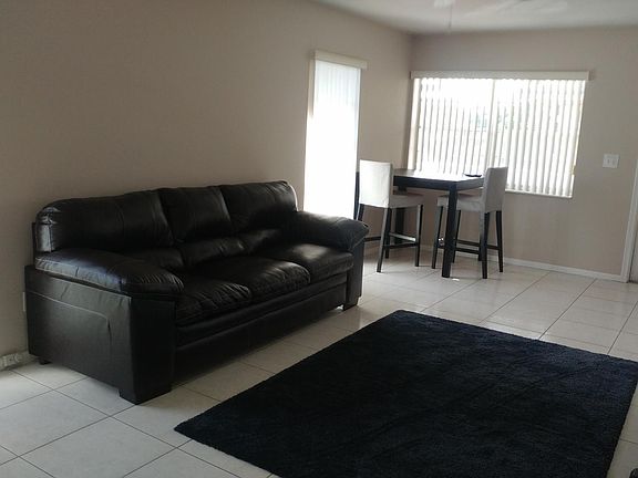 2nd image of 2711 NE 49th St APT 8