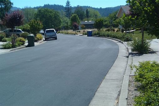 5th image of 1749 Emerald Dr