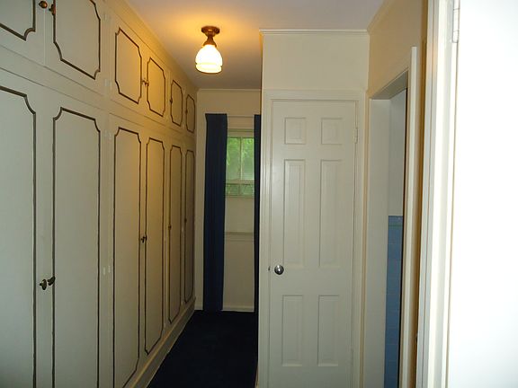 2nd image of 821 E Taylor St