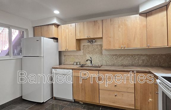 5th image of 5800 Main Point Blvd