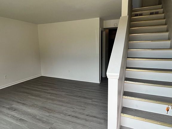 2nd image of 1107 Dayton St APT M