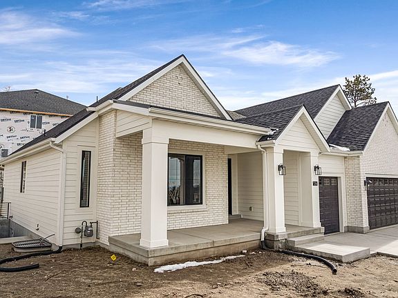 3rd image of 296 E 2050 S #2