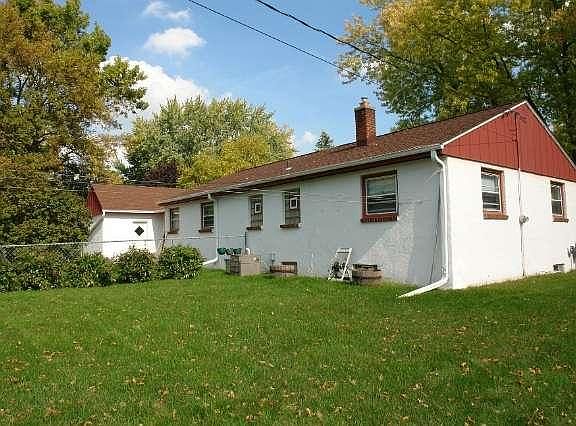 4th image of 1413 S Woodside Dr