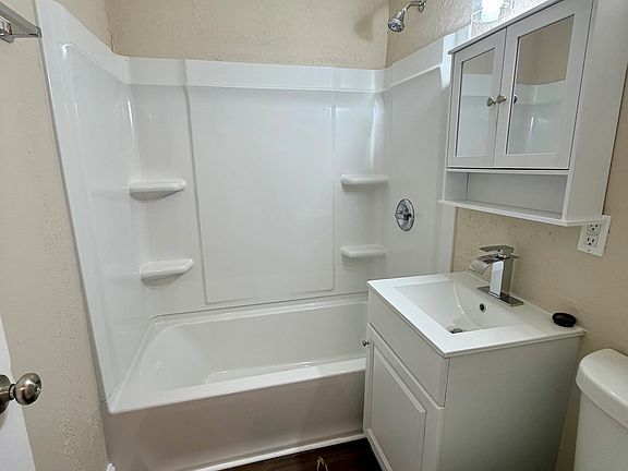 4th image of 1520 N 44th St