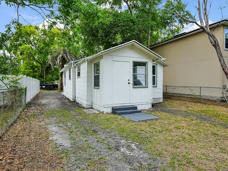 809 Owen Ave — Photo 24