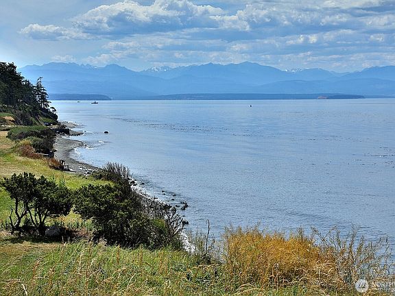 5th image of 719 Fort Ebey Road