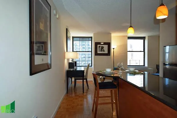 Rented by Global Realty Opportunities | media 39