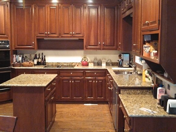 Kitchen full
